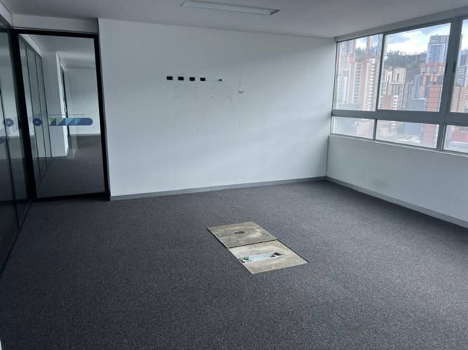 Oficina en arriendo en Las Lomitas, Sabaneta, 1000 m² · foto 6 de 22