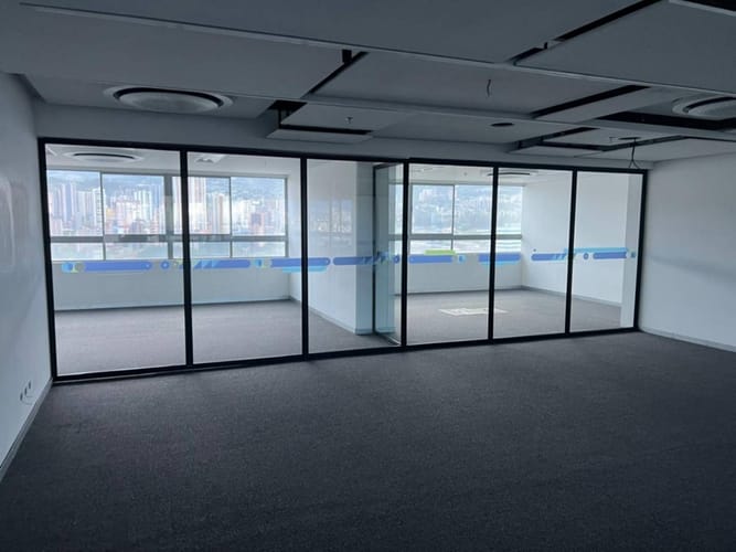 Oficina en arriendo en Las Lomitas, Sabaneta, 1000 m² · foto 11 de 22