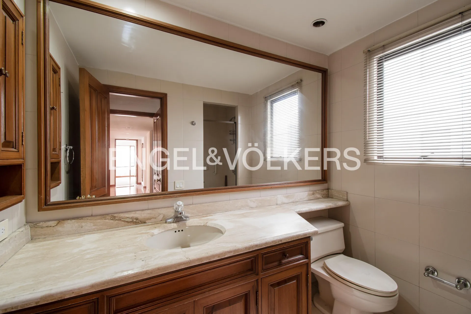 Apartamento en venta en Los Rosales, Bogotá · foto 17 de 22