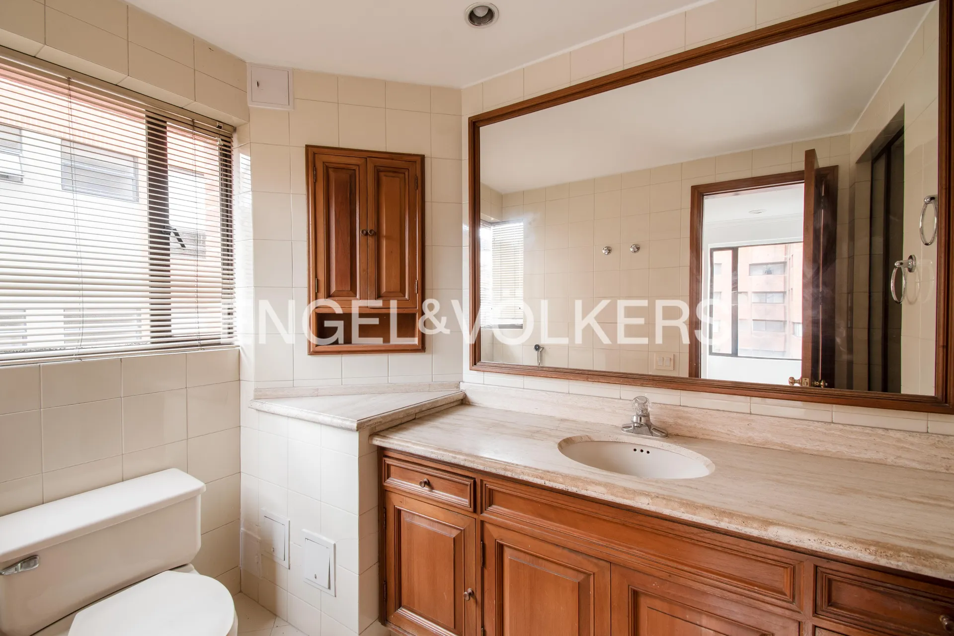 Apartamento en venta en Los Rosales, Bogotá · foto 15 de 22