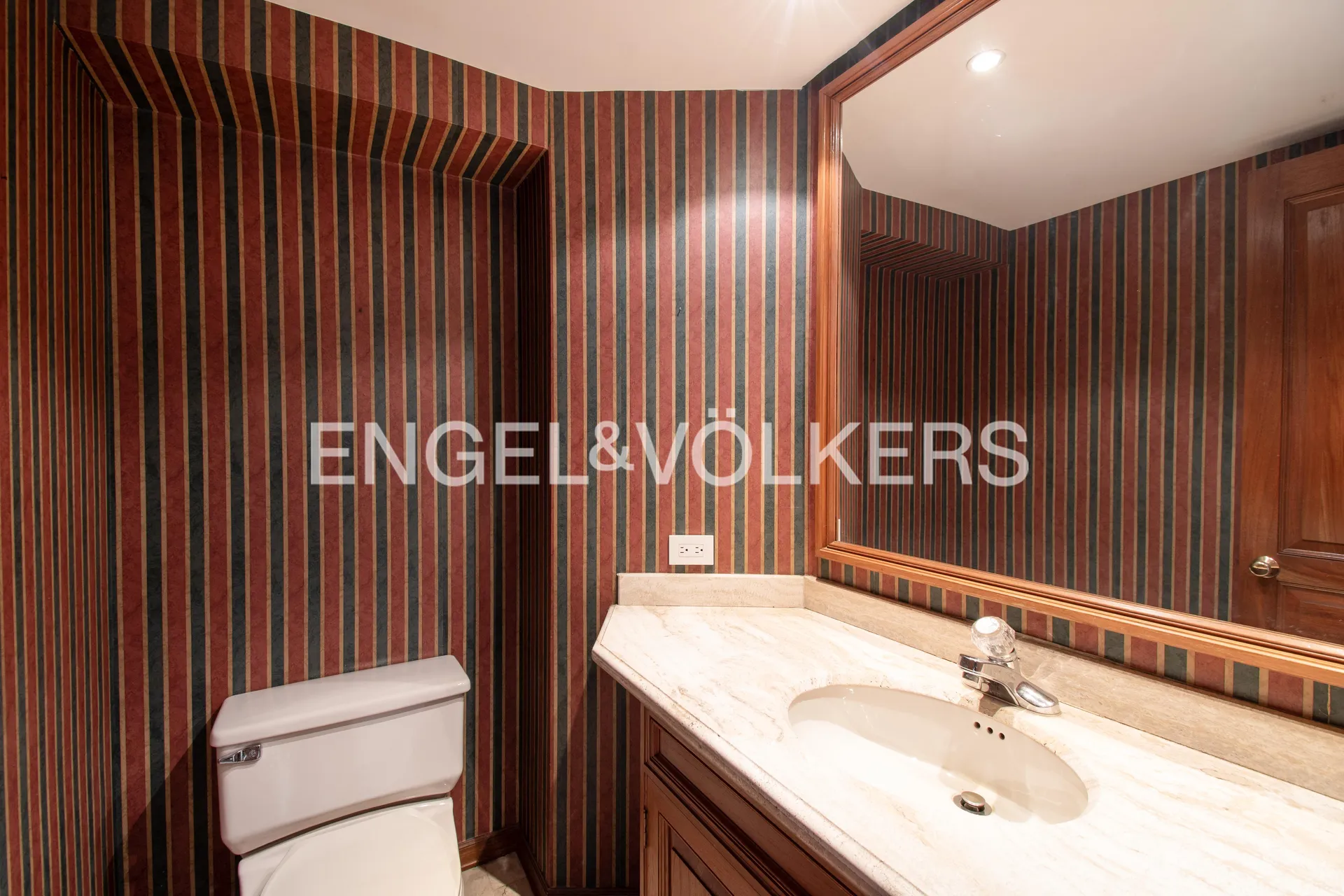 Apartamento en venta en Los Rosales, Bogotá · foto 10 de 22