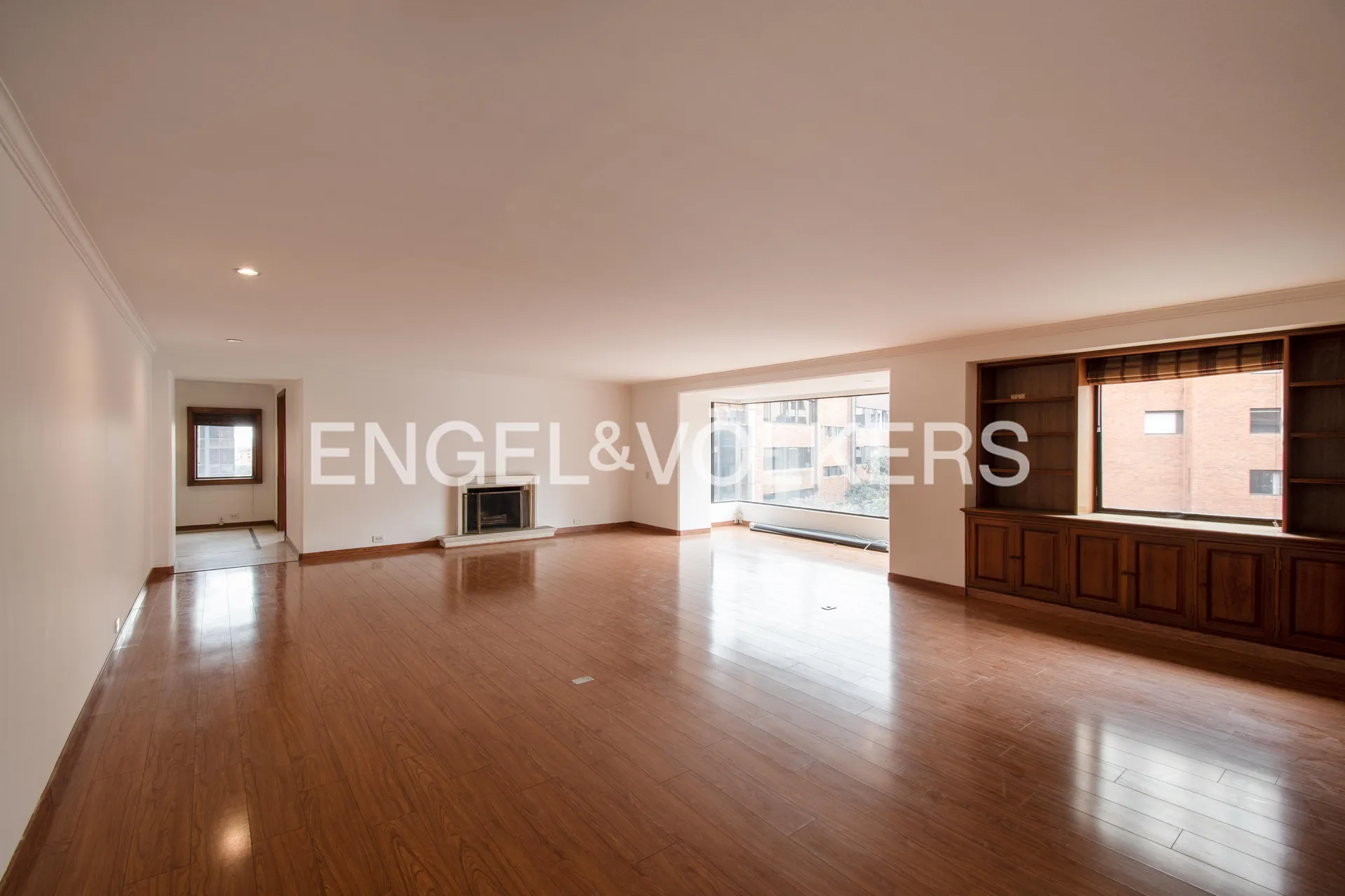 Apartamento en venta en Los Rosales, Bogotá · foto 3 de 22