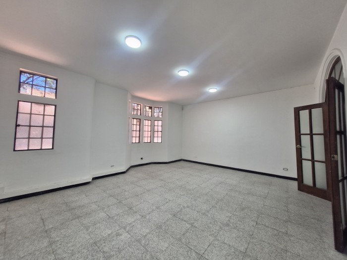 Casa en arriendo en Chapinero, Bogotá · foto 3 de 24
