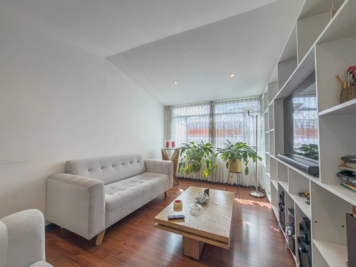 Casa en venta en Las Ferias, Bogotá · foto 3 de 24