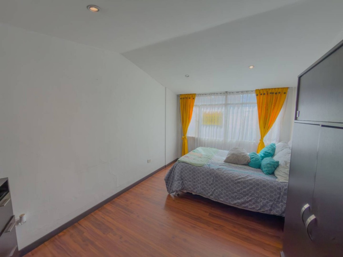 Casa en venta en Las Ferias, Bogotá · foto 8 de 24