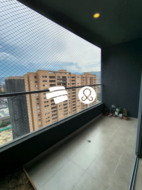 Apartamento de 3 alcobas en venta en El Poblado, Medellín, 95 m² · foto 8 de 18