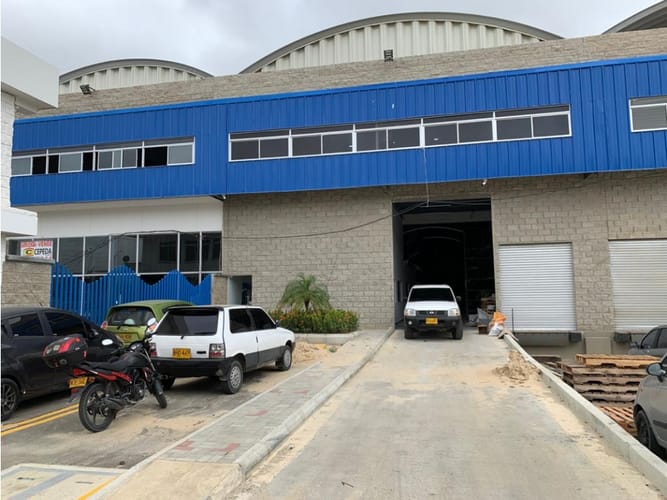 Bodega en venta en El Pueblo, Barranquilla, 837 m² · foto 3 de 16