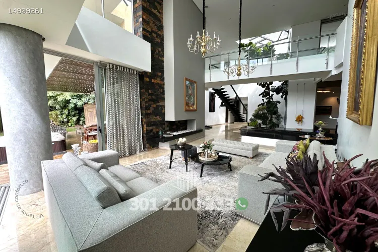 Casa de 4 alcobas en venta en La Calera, Medellín, 738 m² · foto 3 de 24