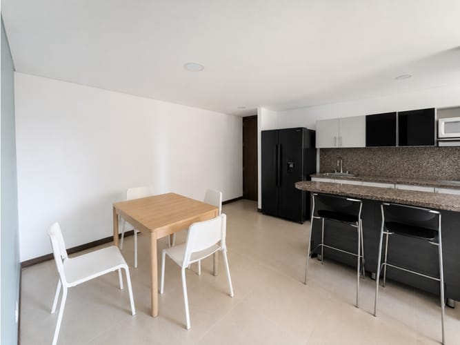 Apartamento de 3 alcobas en venta en La Doctora, Sabaneta, 75 m² · foto 2 de 10
