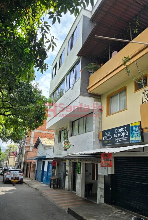 Local en venta en La America, Medellín, 566 m² · foto 3 de 10