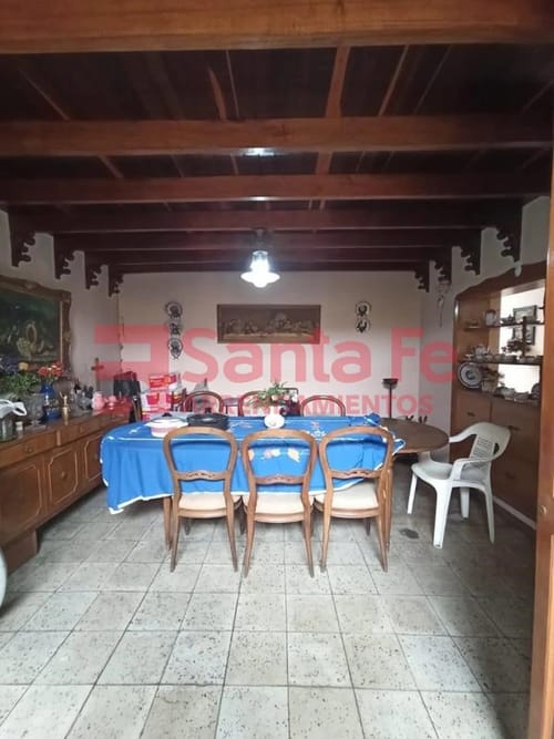 Casa de 7 alcobas en venta en La America, Medellín, 340 m² · foto 7 de 10