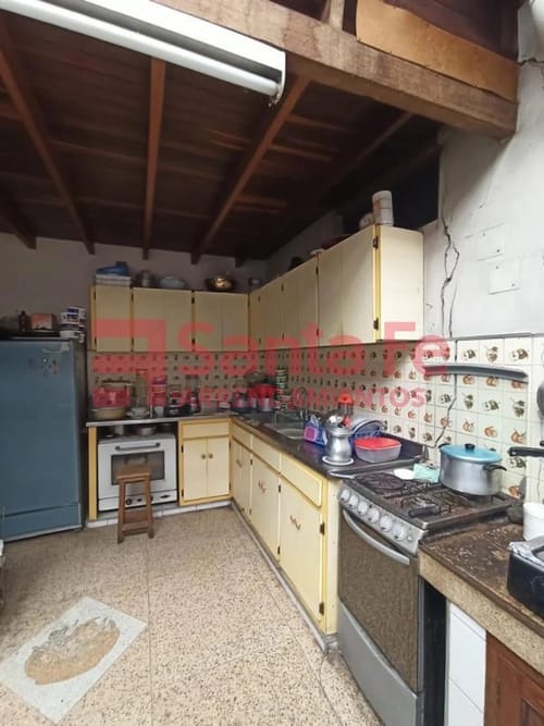 Casa de 7 alcobas en venta en La America, Medellín, 340 m² · foto 10 de 10