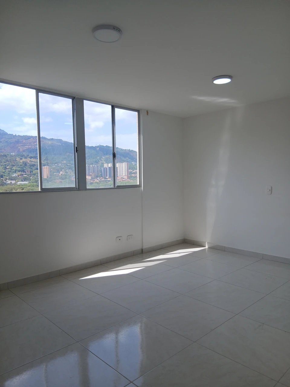 Apartamento en arriendo en Zona Industrial 3, Bello · foto 5 de 10