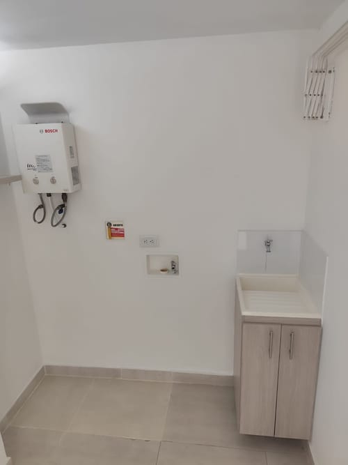 Apartamento de 3 alcobas en venta en Entre Amigos, Sabaneta, 85 m² · foto 18 de 24