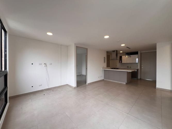 Apartamento de 2 alcobas en arriendo en El Poblado, Medellín, 73 m² · foto 6 de 17