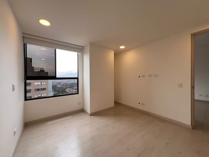 Apartamento de 2 alcobas en arriendo en El Poblado, Medellín, 73 m² · foto 8 de 17