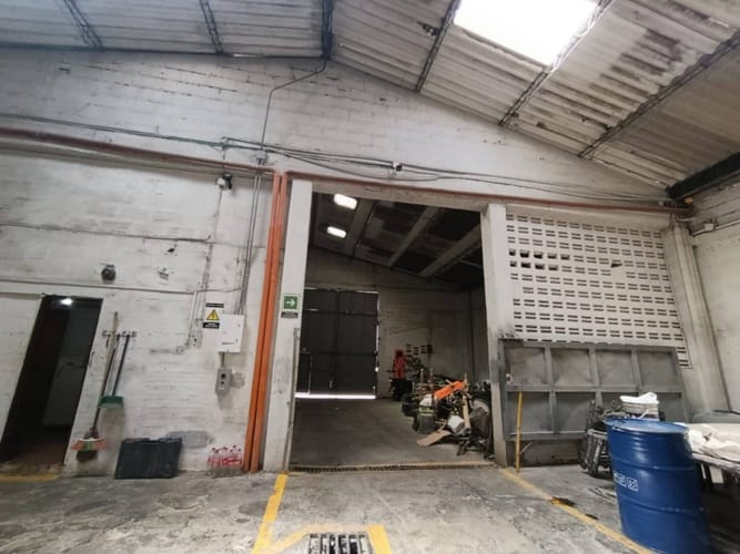 Bodega en venta en Machado, Bello, 1049 m² · foto 4 de 19