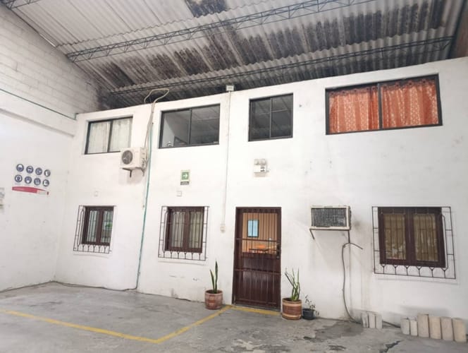 Bodega en venta en Machado, Bello, 1049 m² · foto 11 de 19