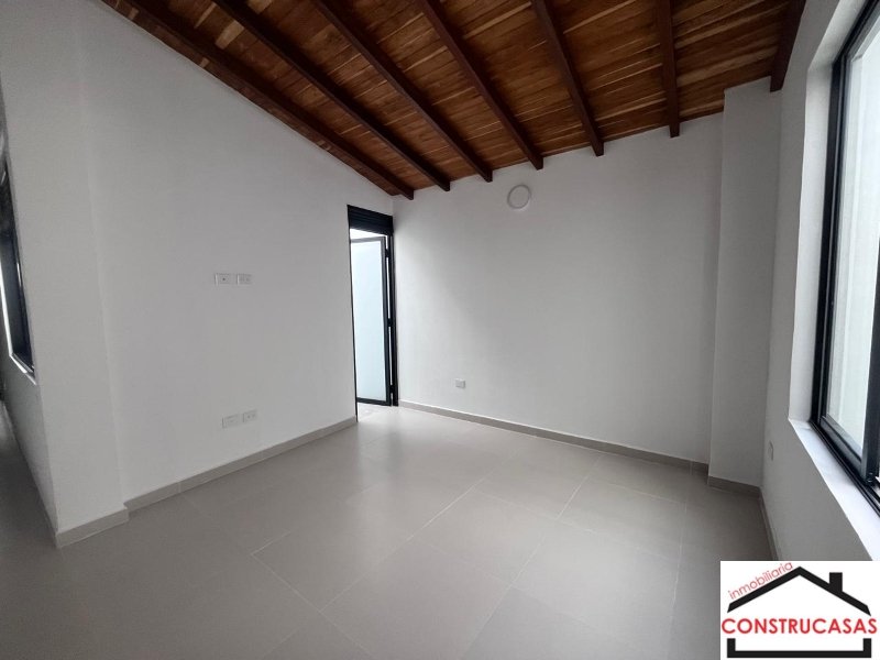 Apartamento en arriendo en La Milagrosa, Medellín · foto 9 de 18