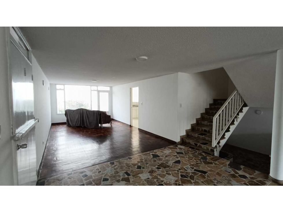 Casa en venta en Pasadena, Bogotá · foto 3 de 14