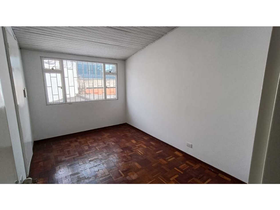 Casa en venta en Pasadena, Bogotá · foto 10 de 14