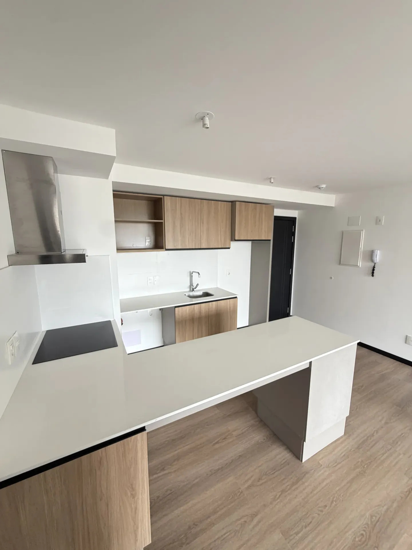Alquiler Apartamento Un Dormitorio Y Garaje En Grou Habitat, Parque Batlle · Foto 9