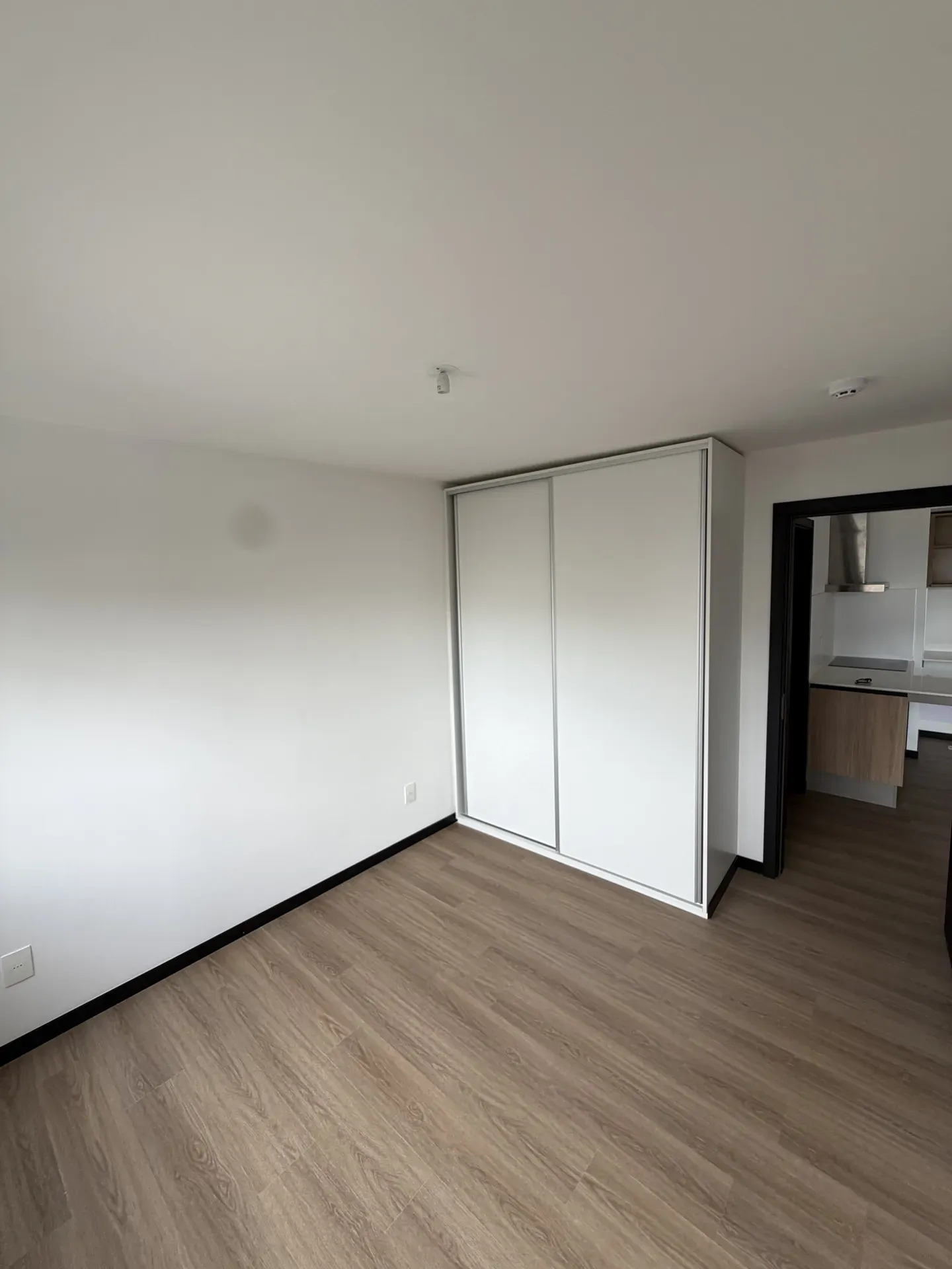 Alquiler Apartamento Un Dormitorio Y Garaje En Grou Habitat, Parque Batlle · Foto 11