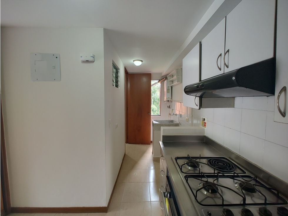Apartamento en arriendo en La Frontera, Envigado · foto 2 de 17