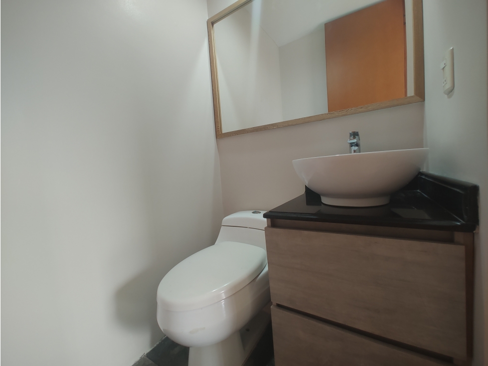 Apartamento en arriendo en La Frontera, Envigado · foto 5 de 17