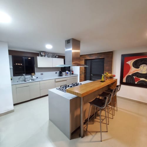 Casa de 5 alcobas en venta en Centro, Bucaramanga, 410 m² · foto 5 de 20