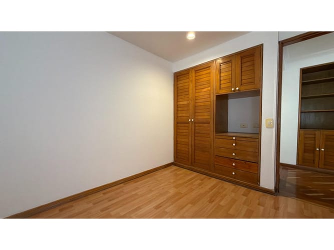 Apartamento de 3 alcobas en venta en Cedritos, Bogotá, 91 m² · foto 11 de 19