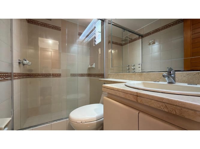 Apartamento de 3 alcobas en venta en Cedritos, Bogotá, 91 m² · foto 18 de 19