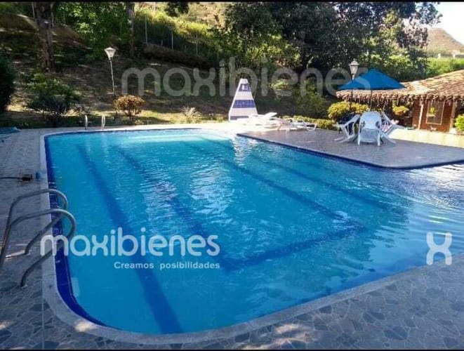 Finca en venta en Urquita, Medellín, 1200 m² · foto 12 de 21