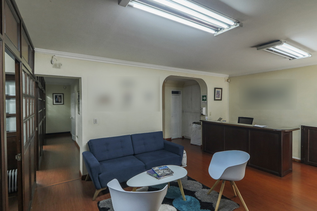 Casa en venta en Quinta Camacho, Bogotá · foto 4 de 24