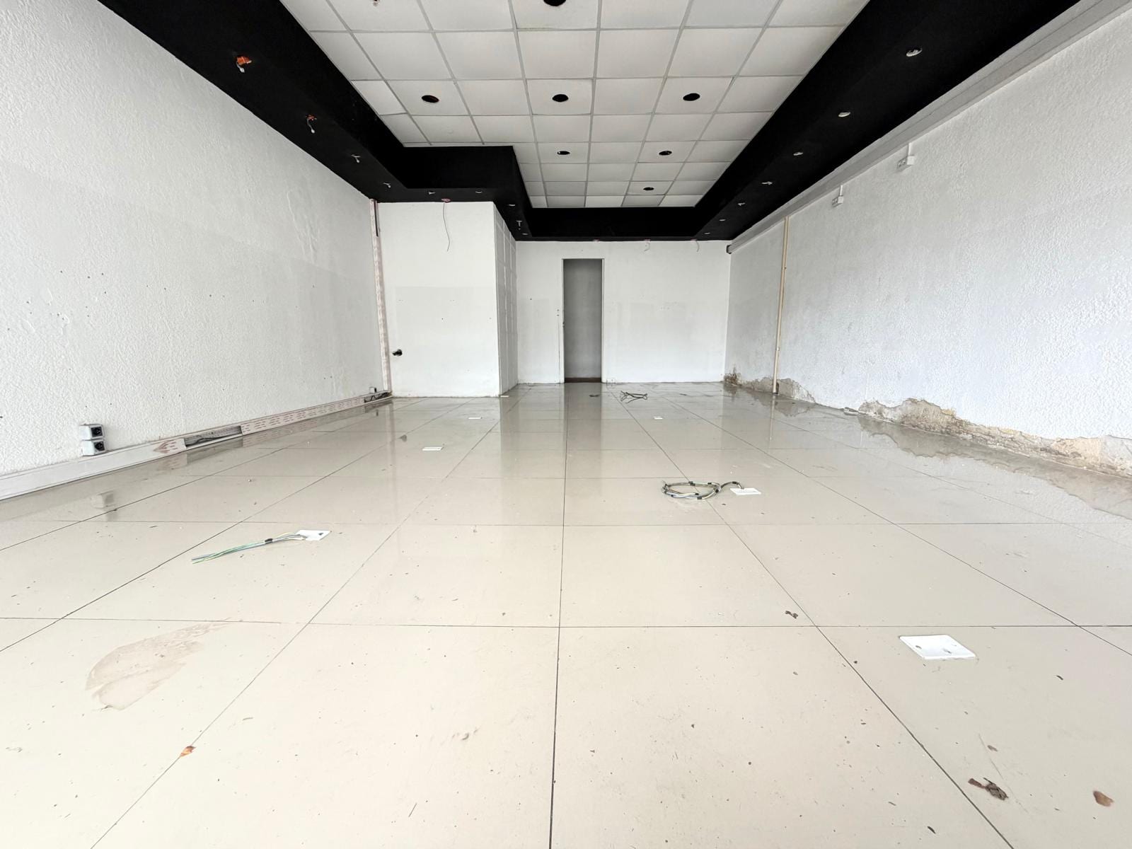 Local Comercial en Alquiler · Foto 8