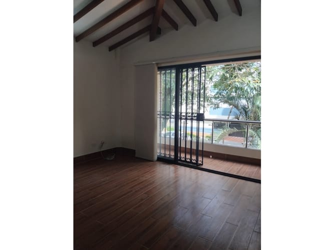 Apartamento de 3 alcobas en arriendo en Calasanz, Medellín, 100 m² · foto 2 de 24