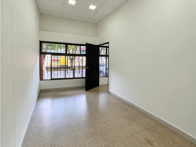 Local en venta en Colon, Medellín, 39 m² · foto 4 de 10