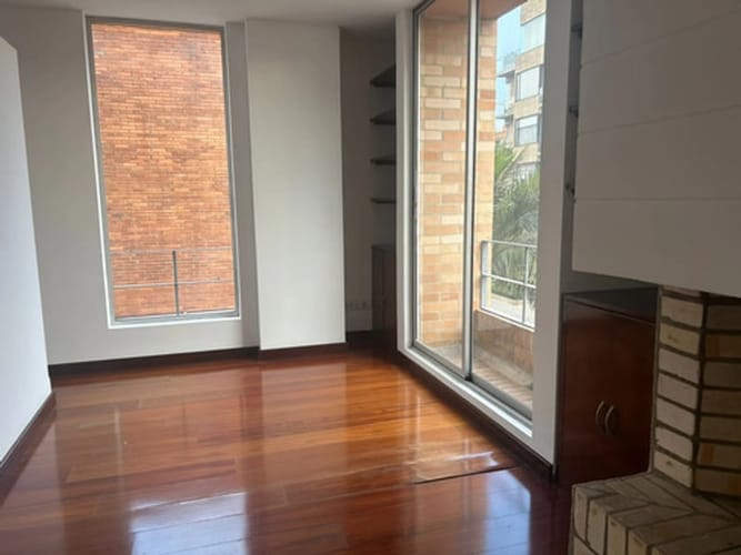 Apartamento de 3 alcobas en venta en Santa Barbara Occidental, Bogotá, 161 m² · foto 6 de 22