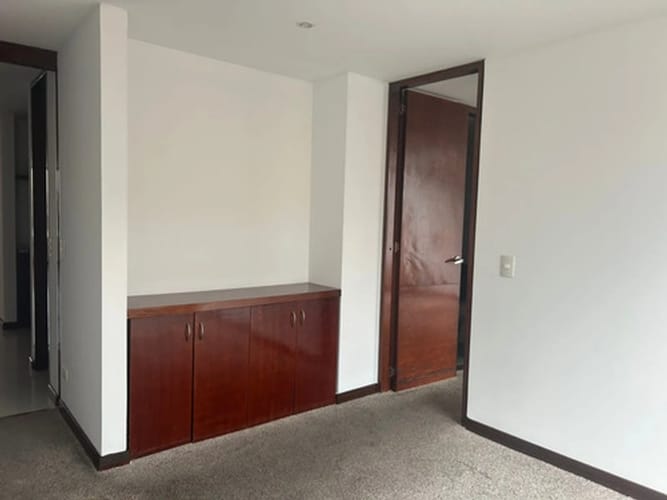 Apartamento de 3 alcobas en venta en Santa Barbara Occidental, Bogotá, 161 m² · foto 15 de 22