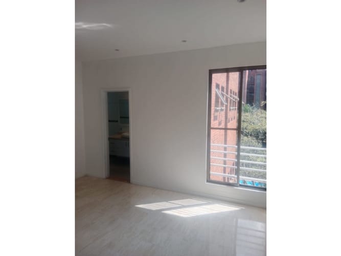 Apartamento de 3 alcobas en venta en Valle Del Lili, Cali, 190 m² · foto 7 de 13