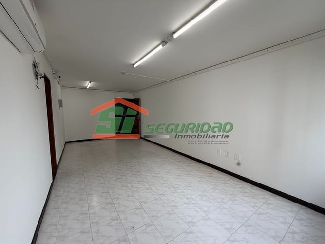 Oficina en arriendo en Sotomayor, Bucaramanga, 26 m² · foto 3 de 8