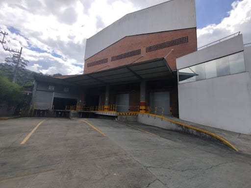 Bodega en arriendo en Sierra Morena, La Estrella · foto 2 de 24