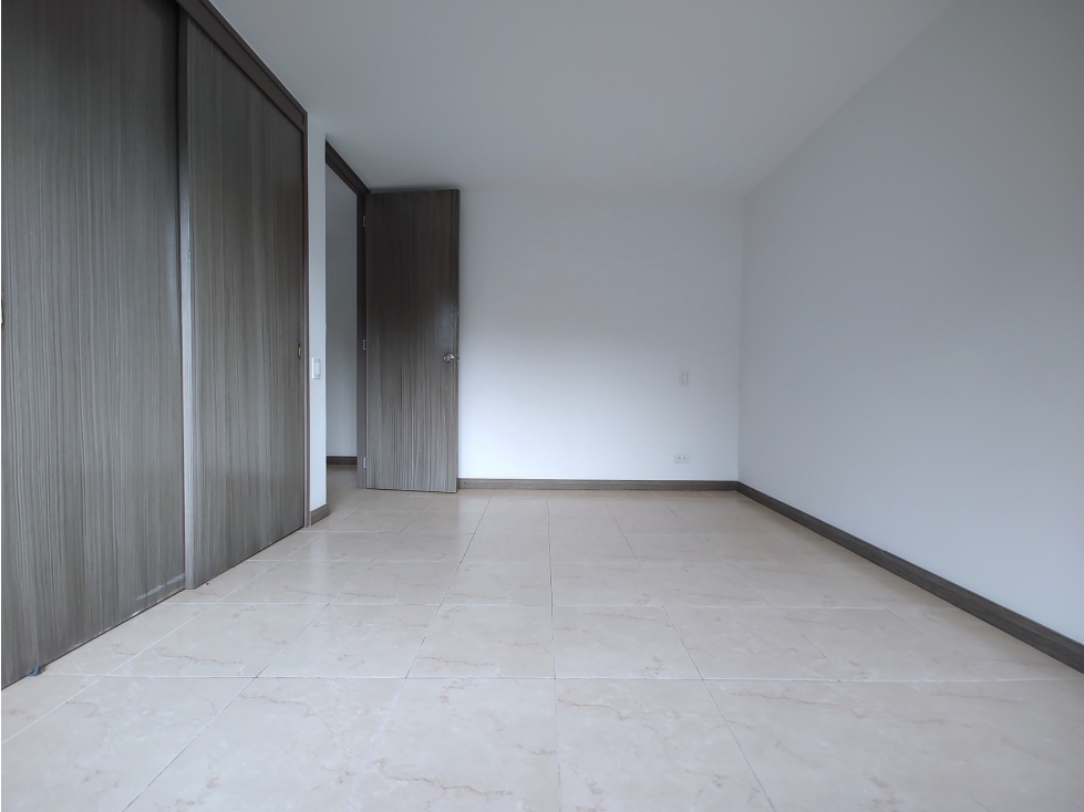 Apartamento en arriendo en La Frontera, Envigado · foto 8 de 14