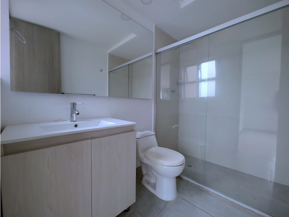 Apartamento en arriendo en La Frontera, Envigado · foto 13 de 14