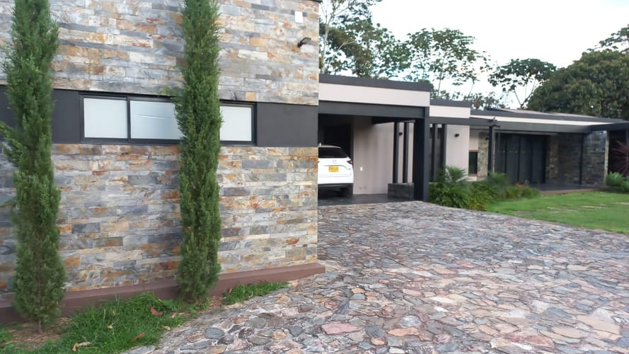 Casa de 3 alcobas en venta en Guamito, La Ceja · foto 13 de 24