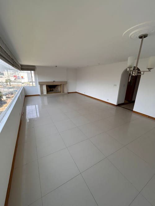 Apartamento de 3 alcobas en venta en Unicentro Bogotá, Bogotá, 215 m² · foto 10 de 15