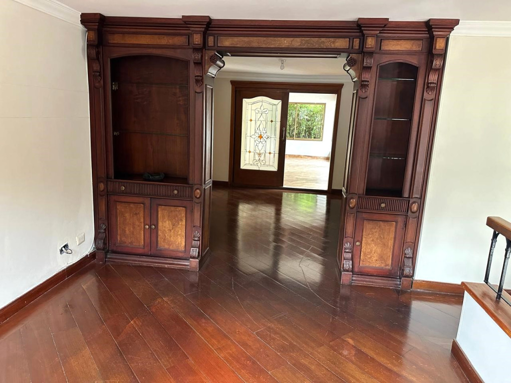 Casa en arriendo en Loma Del Esmeraldal, Medellín · foto 2 de 19