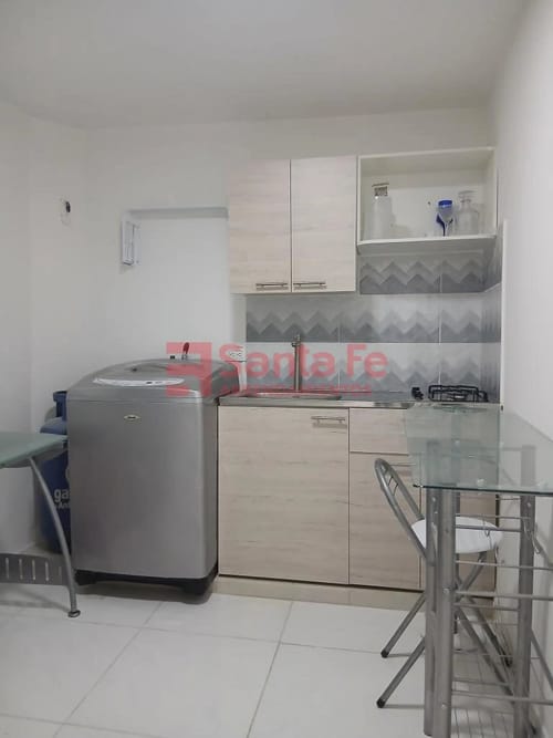 Apartamento en arriendo en La Gloria, Medellín, 27 m² · foto 2 de 7