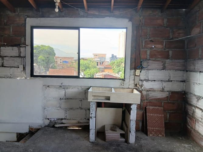 Apartamento de 3 alcobas en arriendo en San Isidro, Medellín, 82 m² · foto 5 de 10