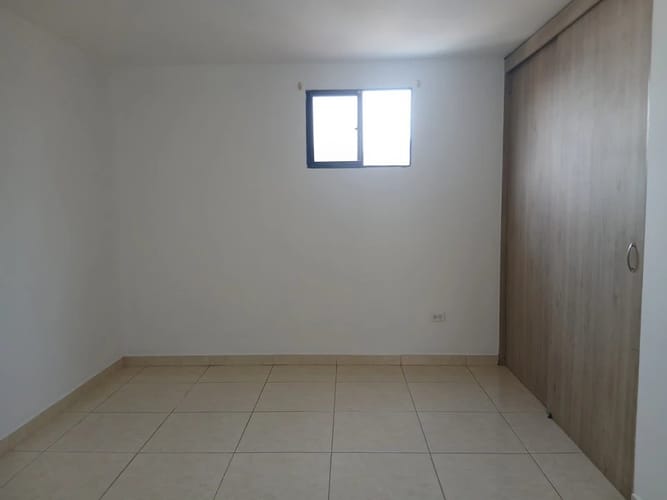 Apartamento de 3 alcobas en arriendo en San Isidro, Medellín, 82 m² · foto 6 de 10